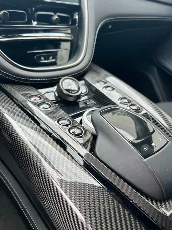 Aston Martin DBX707 - Aston Martin Memmingen 07/2024-photo-13