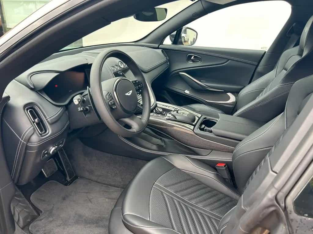 Aston Martin DBX707 - Aston Martin Memmingen 07/2024-photo-4