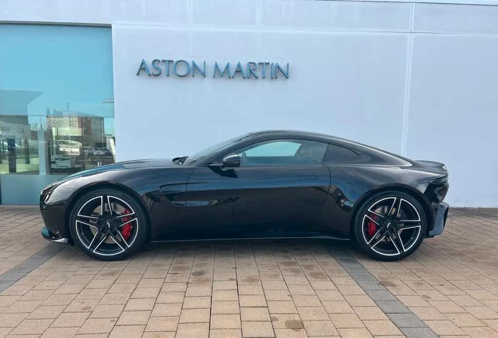 Aston Martin V8 Vantage Next Generation null-photo-4