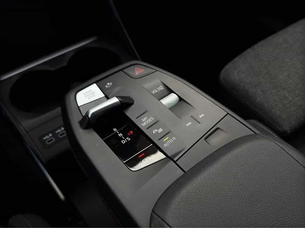 BMW X1 sDrive18d NAVI*AHK*M SPORT LENKRAD*KAMERA*DRI 02/2023-photo-14