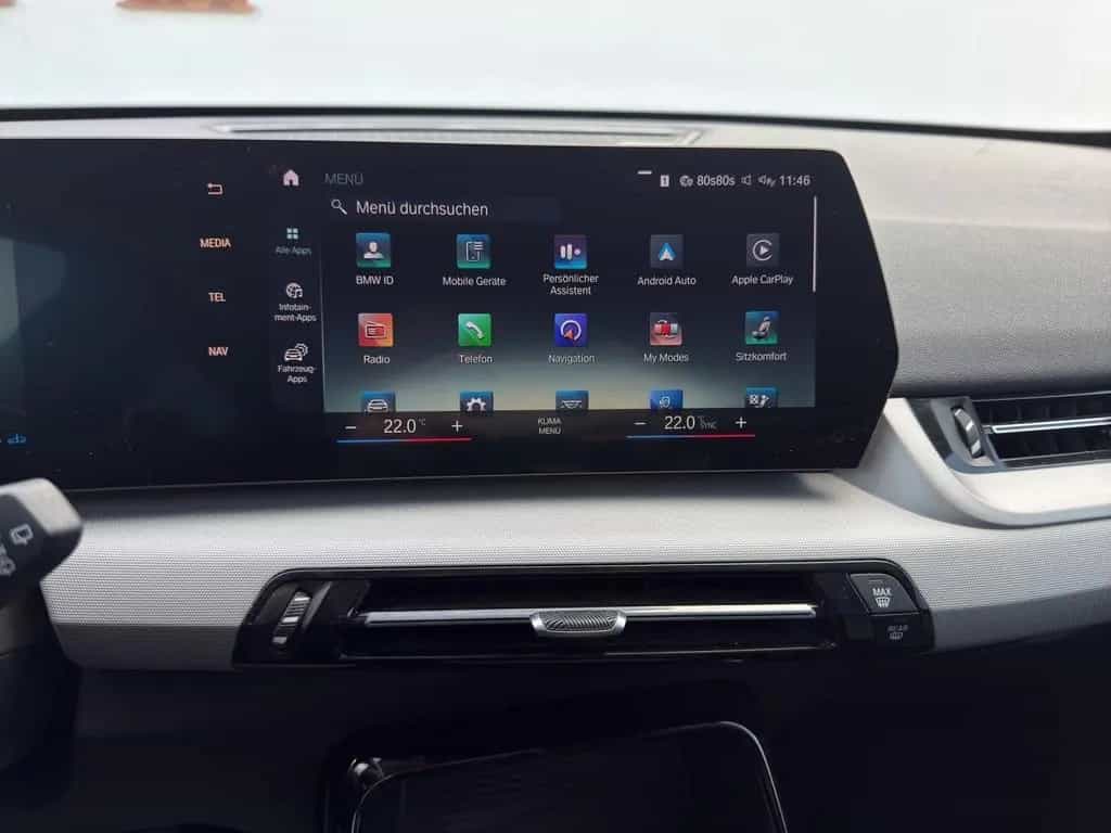 BMW X1 sDrive18d NAVI*AHK*M SPORT LENKRAD*KAMERA*DRI 02/2023-photo-16