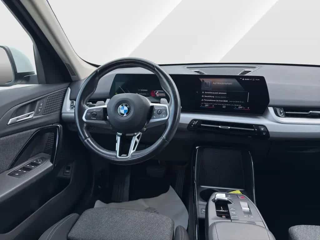 BMW X1 sDrive18d NAVI*AHK*M SPORT LENKRAD*KAMERA*DRI 02/2023-photo-8