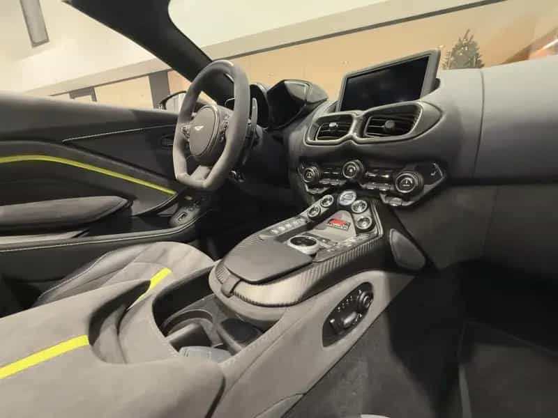 Aston Martin V8 Vantage Roadster F1 03/2022-photo-28