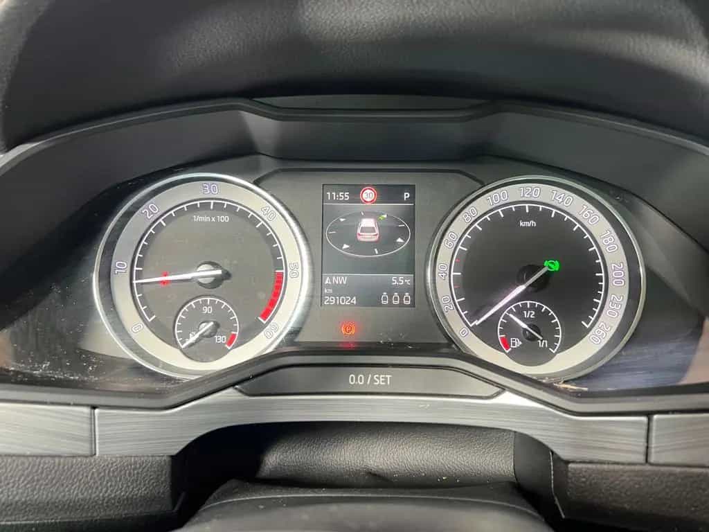 Skoda Superb Ambition/2.0TDI/190PS/DSG/ACC/TÜV 05-2027 02/2020-photo-20