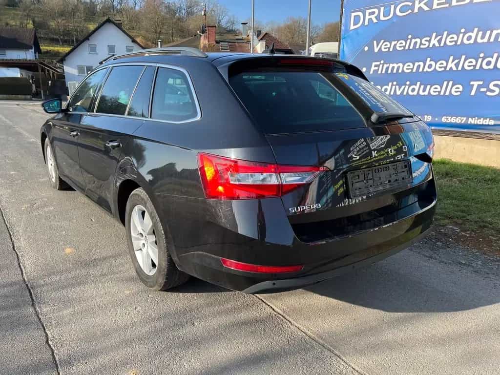 Skoda Superb Ambition/2.0TDI/190PS/DSG/ACC/TÜV 05-2027 02/2020-photo-4