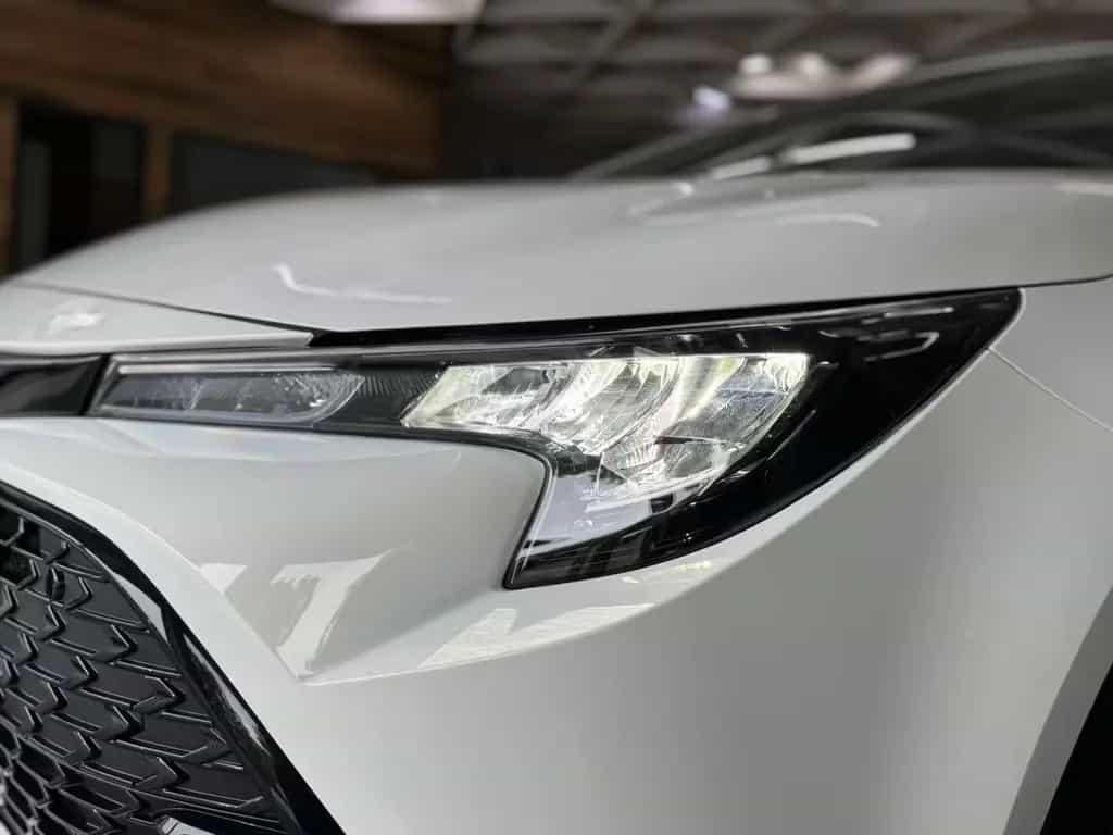 Toyota Corolla 1.8 PHEV Tou Sport B&W NAVI LED SHZ ACC 09/2025-photo-15