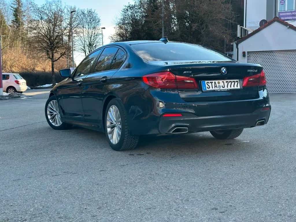 BMW 5 Series 520d xDrive M-Paket | Garantie bis 08/... 11/2017-photo-4