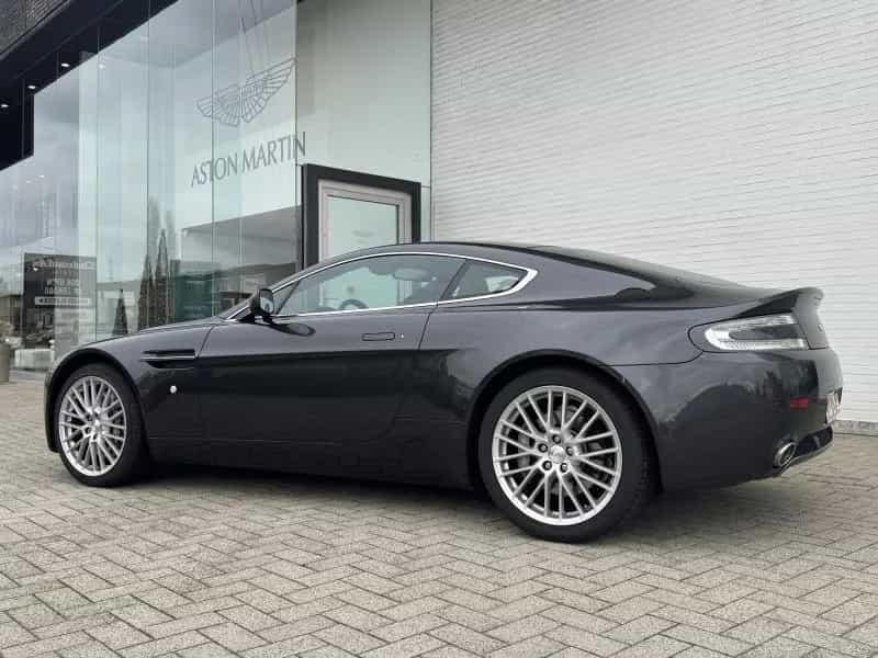 Aston Martin V8 Vantage 4.7l Manual 07/2009-photo-4