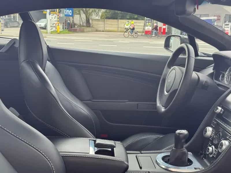 Aston Martin V8 Vantage 4.7l Manual 07/2009-photo-5