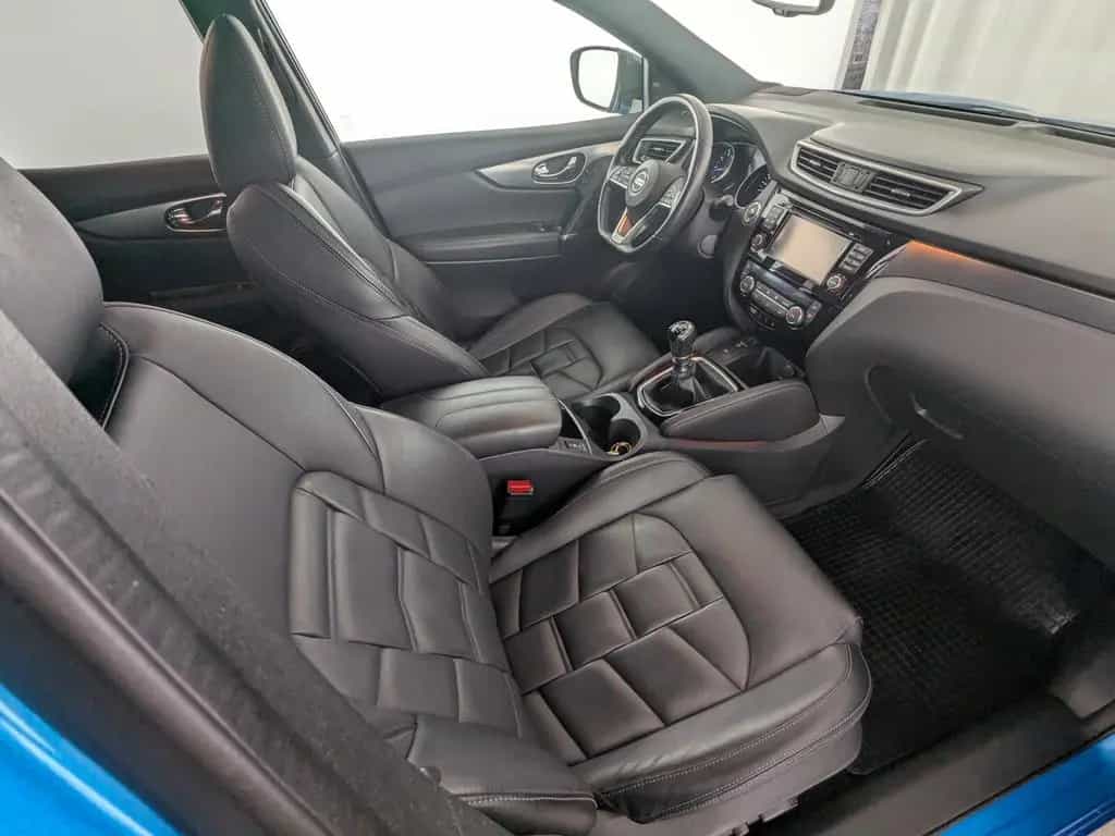 Nissan Qashqai 1.6 DIG-T Tekna + 4x2 PANO+LEDER+NAV+LED 01/2018-photo-12