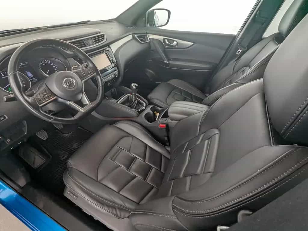 Nissan Qashqai 1.6 DIG-T Tekna + 4x2 PANO+LEDER+NAV+LED 01/2018-photo-13