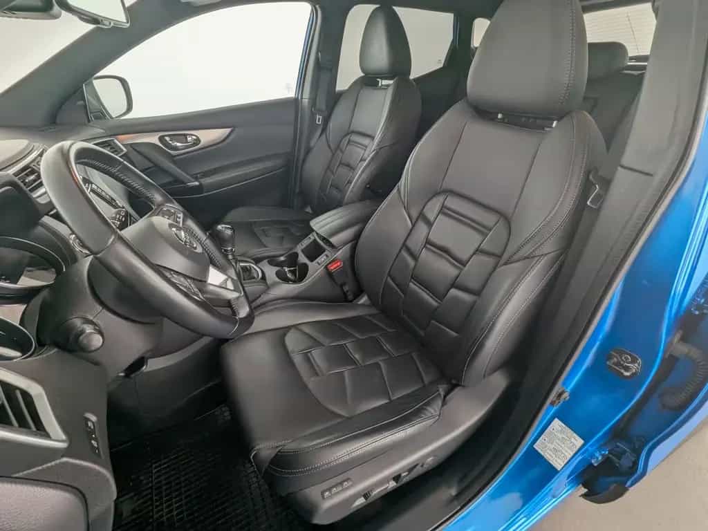 Nissan Qashqai 1.6 DIG-T Tekna + 4x2 PANO+LEDER+NAV+LED 01/2018-photo-14