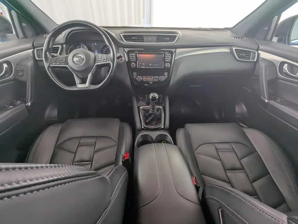 Nissan Qashqai 1.6 DIG-T Tekna + 4x2 PANO+LEDER+NAV+LED 01/2018-photo-16