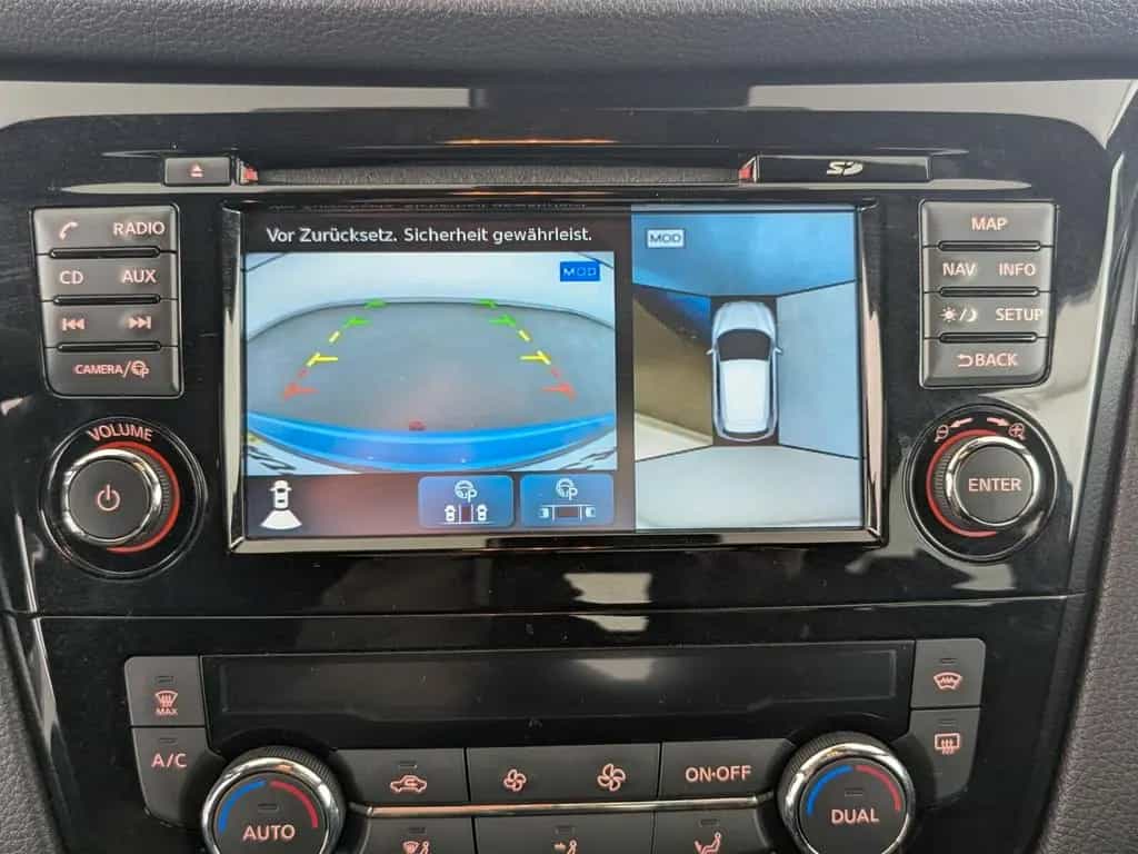 Nissan Qashqai 1.6 DIG-T Tekna + 4x2 PANO+LEDER+NAV+LED 01/2018-photo-19