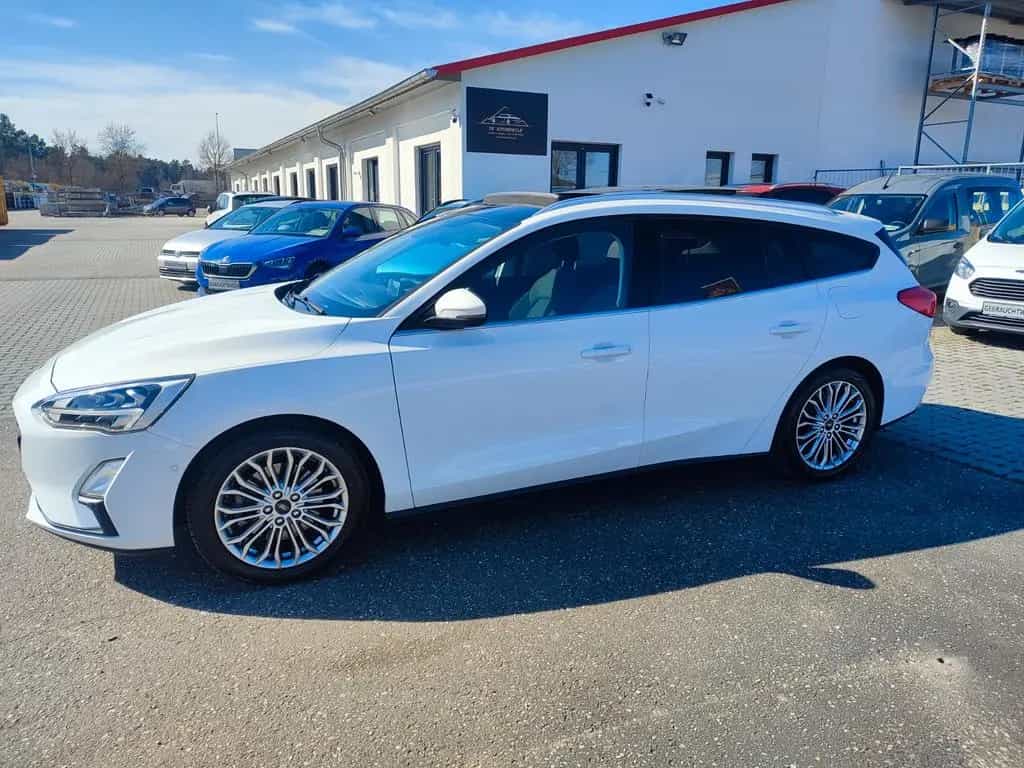 Ford Focus Turnier Titanium PANO/SHZ/NAVI/LED/KEYLESS 03/2019-photo-2