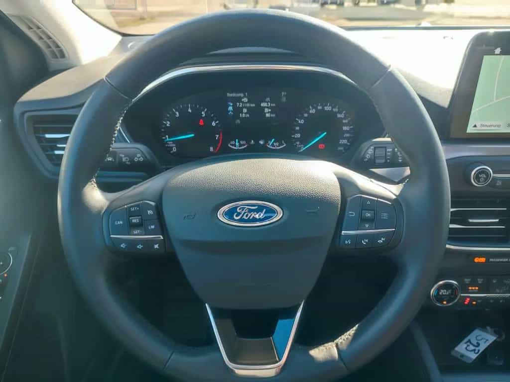 Ford Focus Turnier Titanium PANO/SHZ/NAVI/LED/KEYLESS 03/2019-photo-25