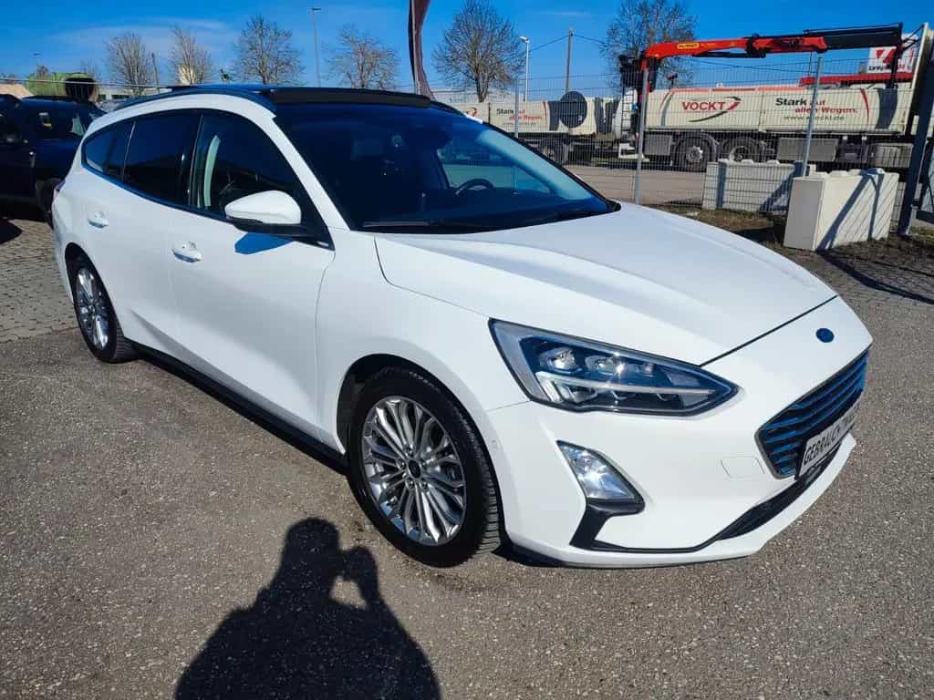 Ford Focus Turnier Titanium PANO/SHZ/NAVI/LED/KEYLESS 03/2019-photo-5