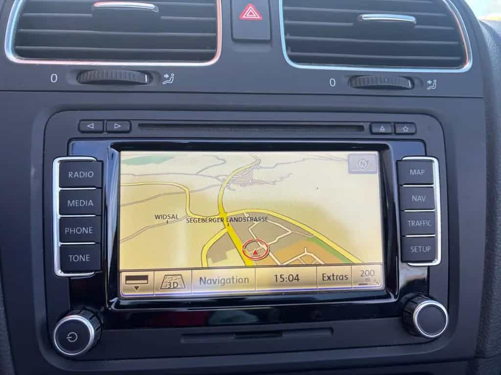 Volkswagen Golf VI Cabriolet=Leder-Xenon-Kamera-Navi-= 06/2011-photo-16