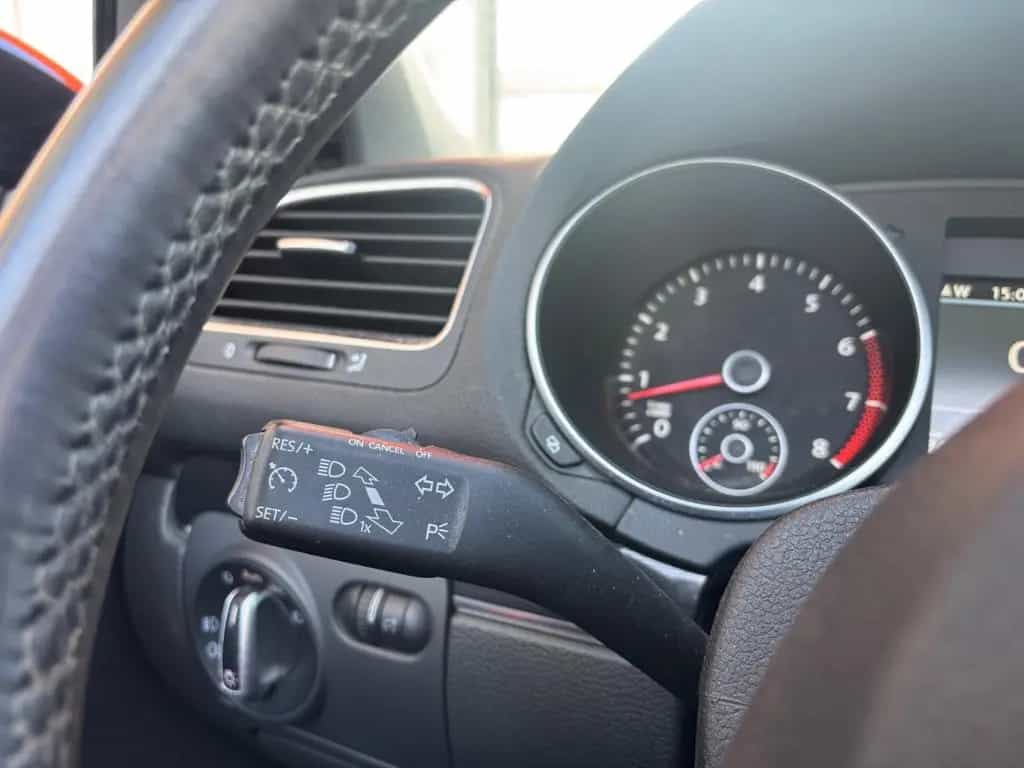 Volkswagen Golf VI Cabriolet=Leder-Xenon-Kamera-Navi-= 06/2011-photo-25