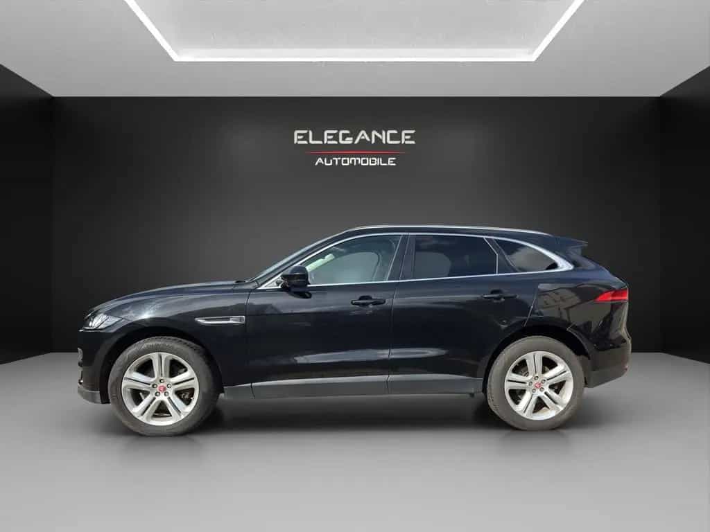 Jaguar F-Pace 30d AWD Portfolio Automatik*Panorama*LED 07/2017-photo-0