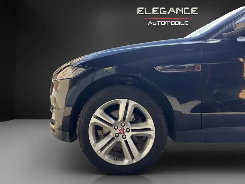 Jaguar F-Pace 30d AWD Portfolio Automatik*Panorama*LED 07/2017-photo-6