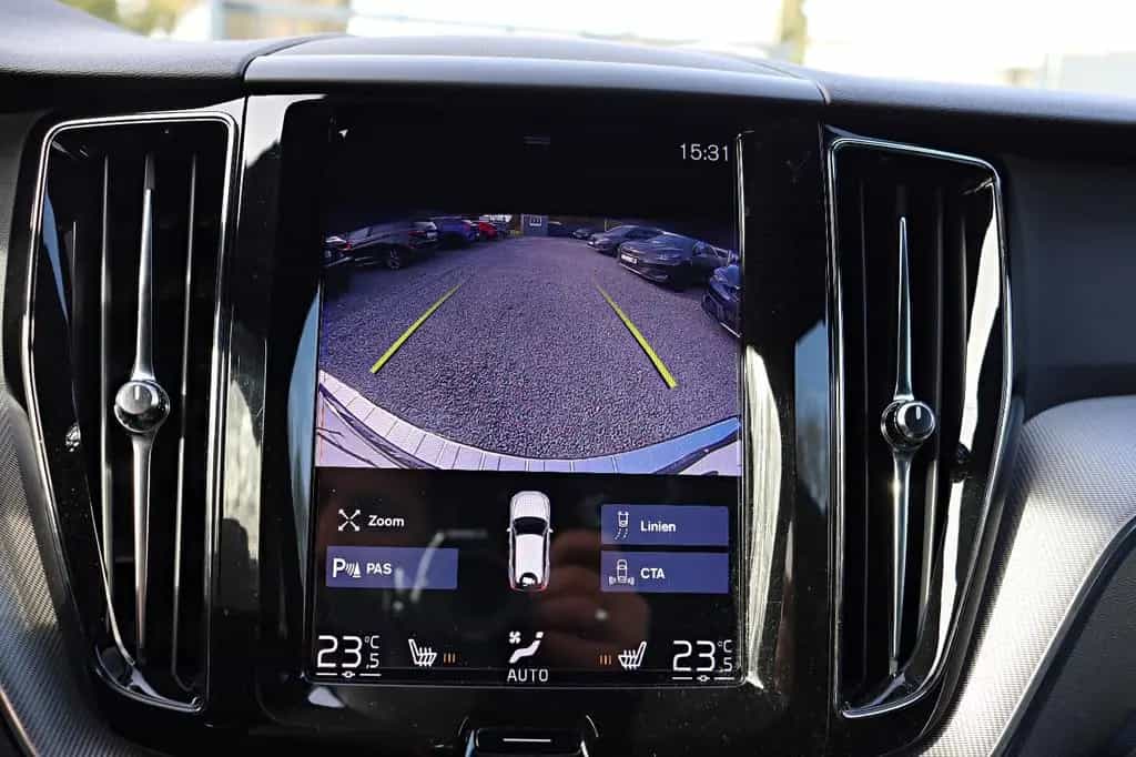 Volvo XC60 XC 60 R Design AWD D5 *LED*NAVI*RFK*PANORAMA*ACC 09/2018-photo-20