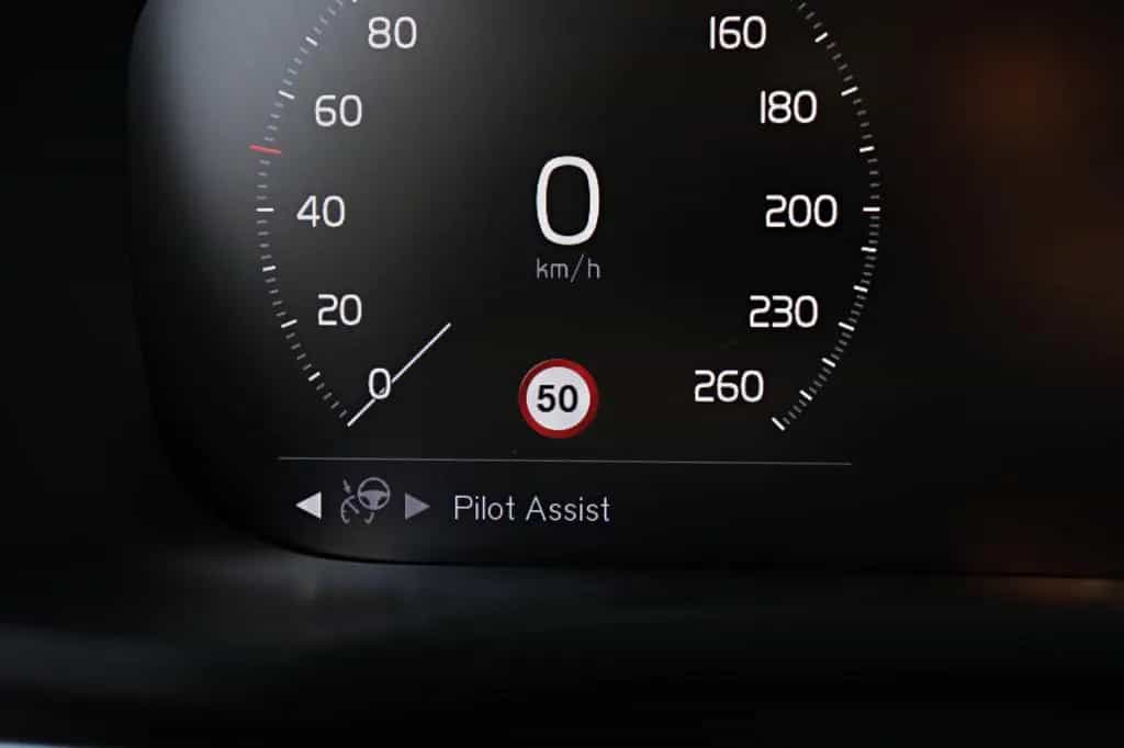 Volvo XC60 XC 60 R Design AWD D5 *LED*NAVI*RFK*PANORAMA*ACC 09/2018-photo-24