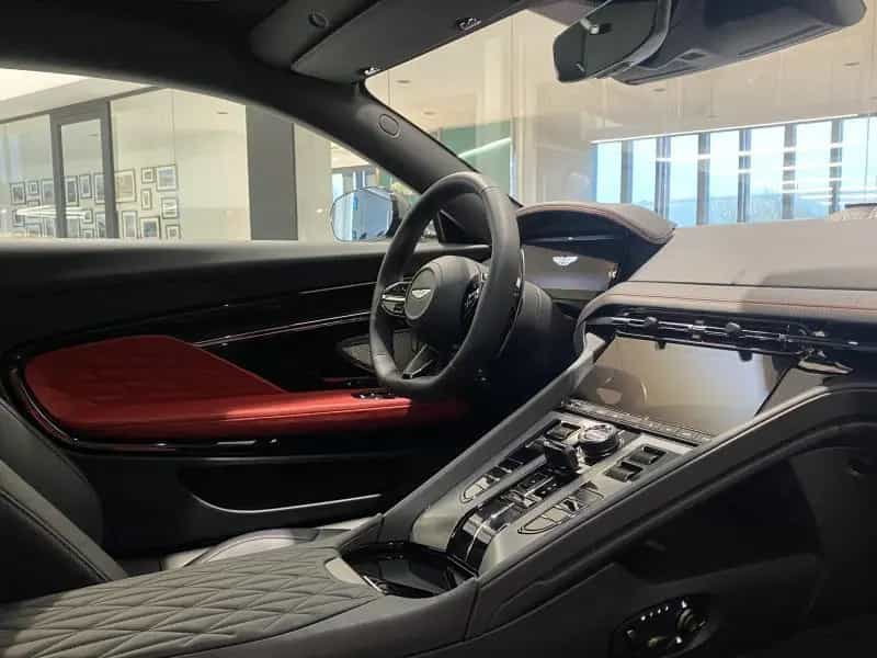 Aston Martin DB12 DB12 08/2025-photo-17