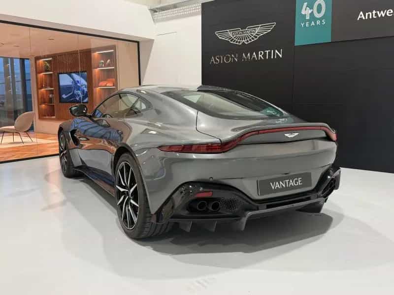 Aston Martin V8 Vantage Vantage Coupe 08/2020-photo-12