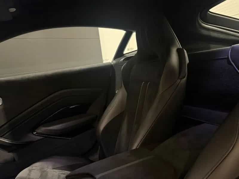 Aston Martin V8 Vantage Vantage Coupe 08/2020-photo-19