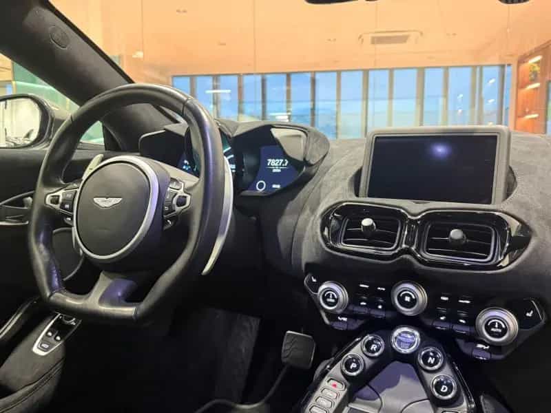 Aston Martin V8 Vantage Vantage Coupe 08/2020-photo-6
