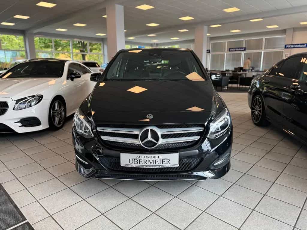 Mercedes-Benz B 180 Urban LED PTS SHZ Spiegel-Paket 06/2018-photo-1