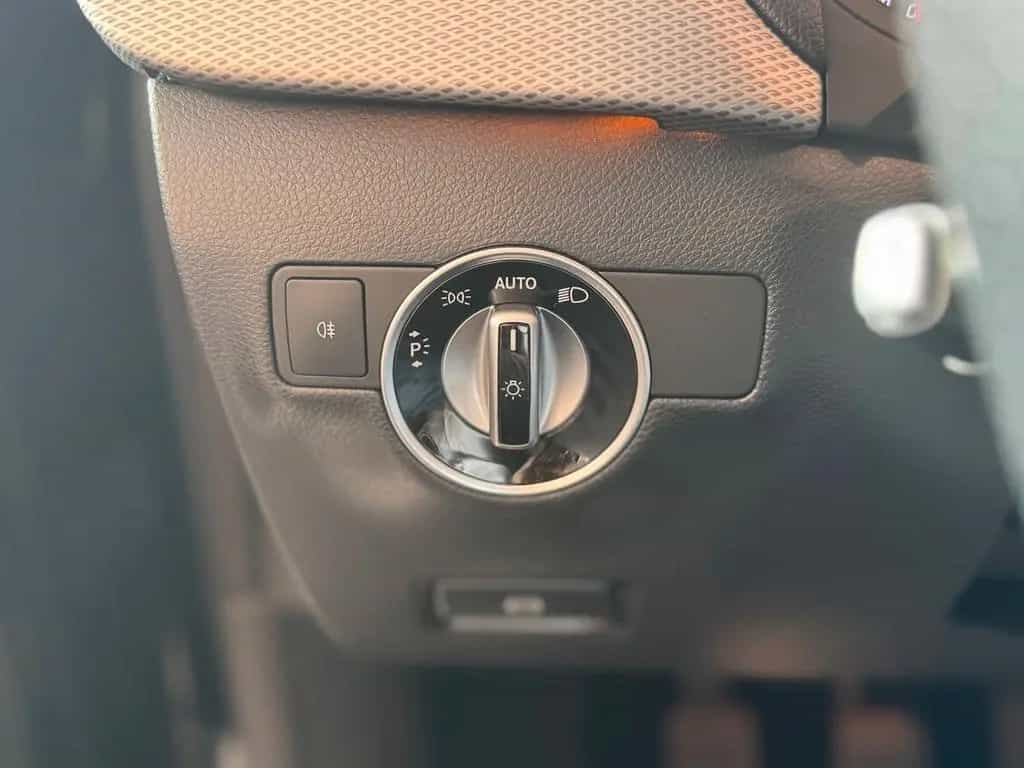 Mercedes-Benz B 180 Urban LED PTS SHZ Spiegel-Paket 06/2018-photo-12