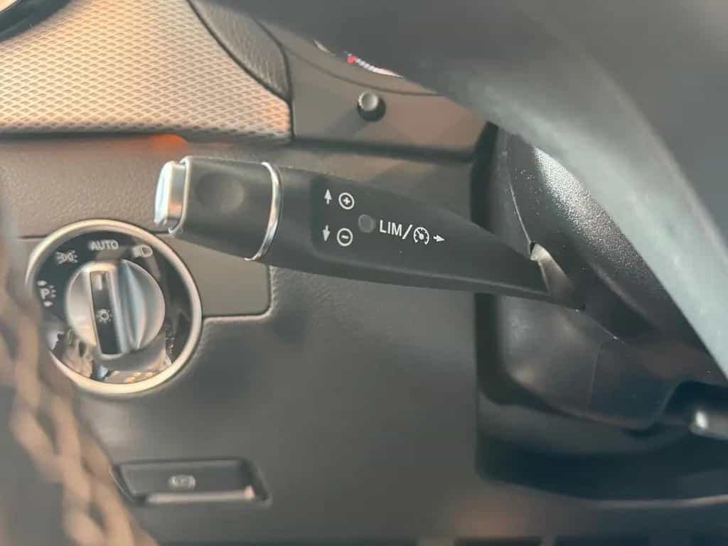 Mercedes-Benz B 180 Urban LED PTS SHZ Spiegel-Paket 06/2018-photo-14