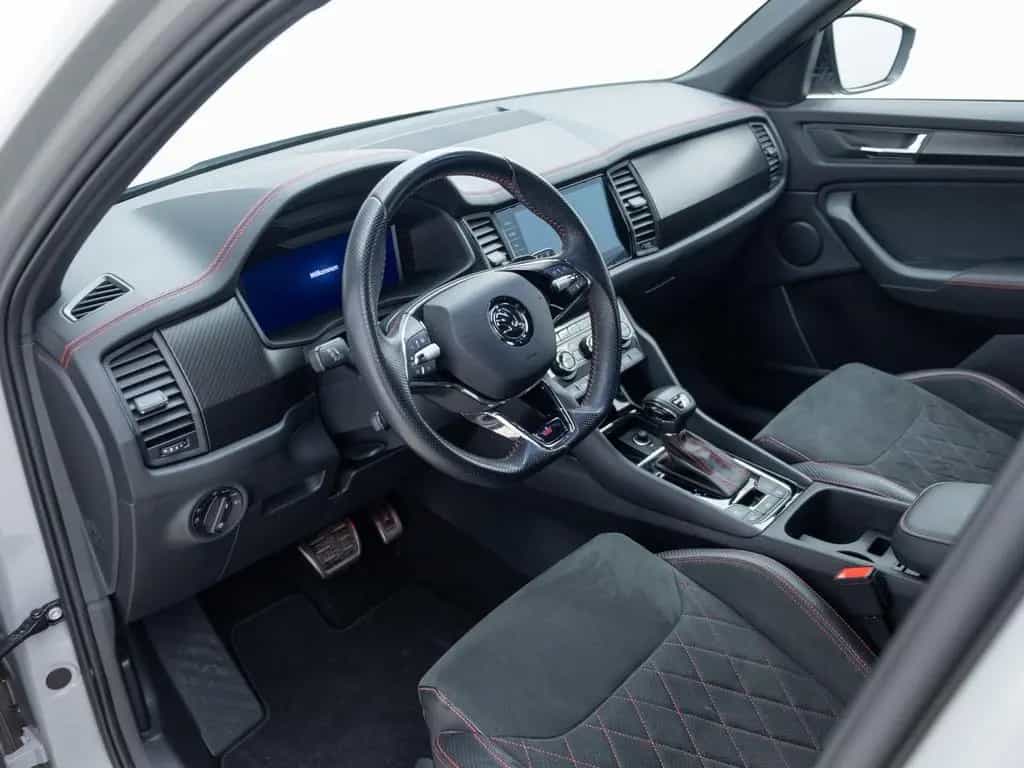 Skoda Kodiaq 2.0 TSI RS DSG*4x4*ACC*MATRIX*APP*DCC*NAV 03/2024-photo-12
