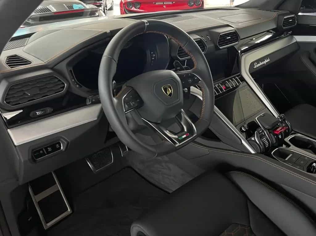 Lamborghini Urus ADAS*PANO*HEAD-UP*NIGHT-VISION*MATT-LACK 03/2021-photo-12