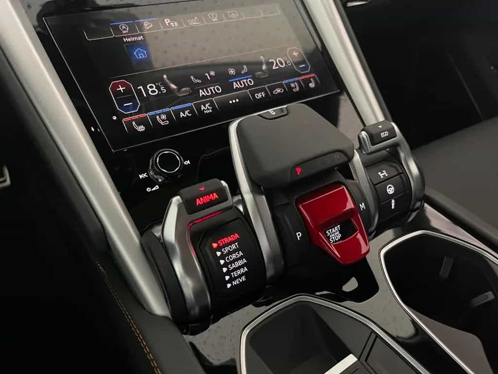 Lamborghini Urus ADAS*PANO*HEAD-UP*NIGHT-VISION*MATT-LACK 03/2021-photo-24