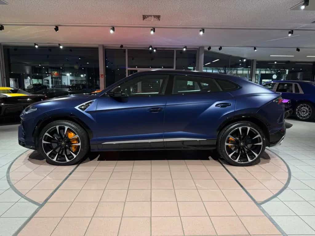 Lamborghini Urus ADAS*PANO*HEAD-UP*NIGHT-VISION*MATT-LACK 03/2021-photo-3