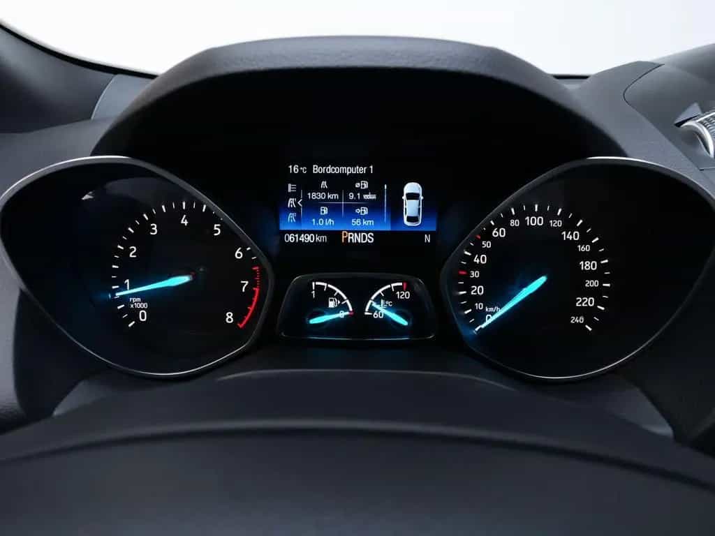 Ford Kuga ST-Line AWD AUTOMATIK*NAVI*ALCANTARA*XENON 11/2017-photo-19