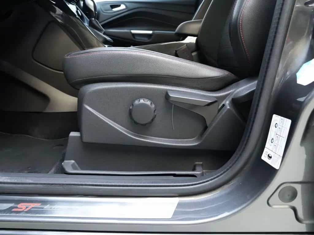 Ford Kuga ST-Line AWD AUTOMATIK*NAVI*ALCANTARA*XENON 11/2017-photo-28