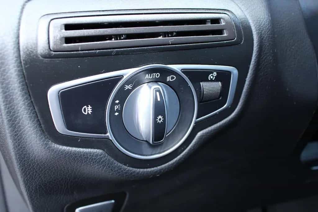 Mercedes-Benz GLC-Class 250 4Matic *WENIG KM*AUTOMATIK*NAVI*LED*AHK* 09/2018-photo-15