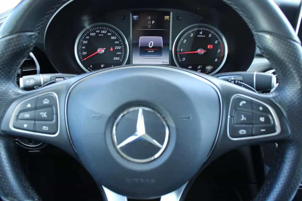 Mercedes-Benz GLC-Class 250 4Matic *WENIG KM*AUTOMATIK*NAVI*LED*AHK* 09/2018-photo-20