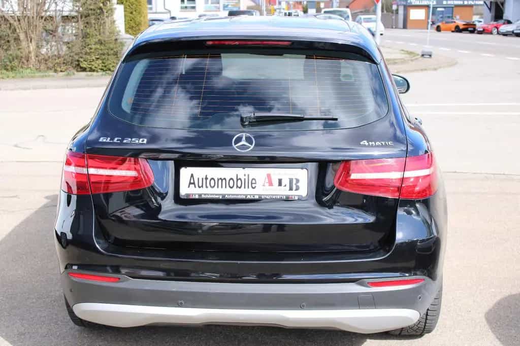 Mercedes-Benz GLC-Class 250 4Matic *WENIG KM*AUTOMATIK*NAVI*LED*AHK* 09/2018-photo-3