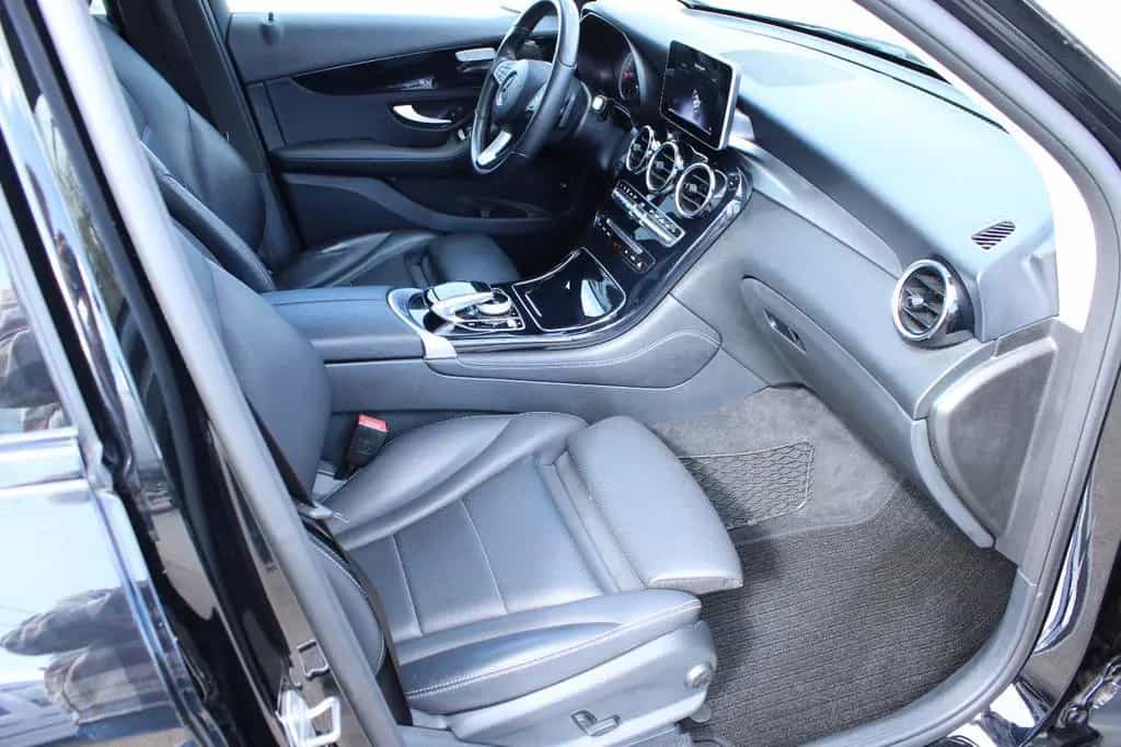 Mercedes-Benz GLC-Class 250 4Matic *WENIG KM*AUTOMATIK*NAVI*LED*AHK* 09/2018-photo-6