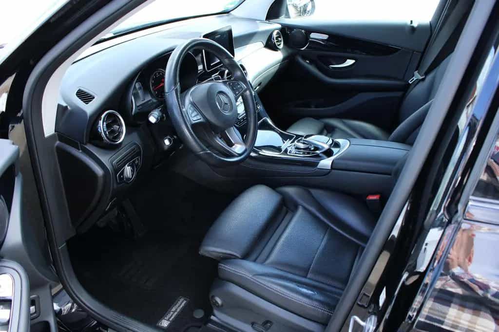 Mercedes-Benz GLC-Class 250 4Matic *WENIG KM*AUTOMATIK*NAVI*LED*AHK* 09/2018-photo-8