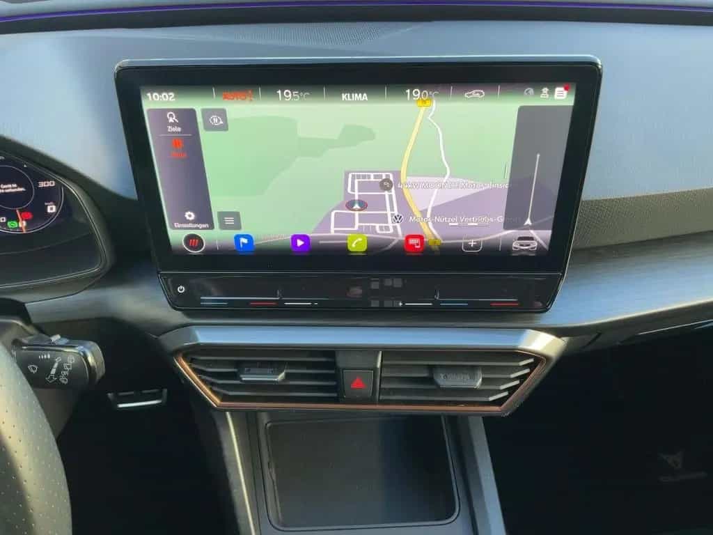 Cupra Leon ST VZ 2.0 TSI 4DRIVE MATRIX+NAVI+AHK+BEATS 11/2023-photo-10