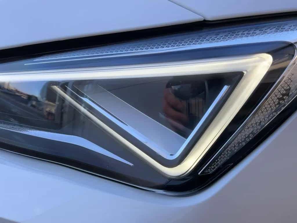 Cupra Leon ST VZ 2.0 TSI 4DRIVE MATRIX+NAVI+AHK+BEATS 11/2023-photo-15