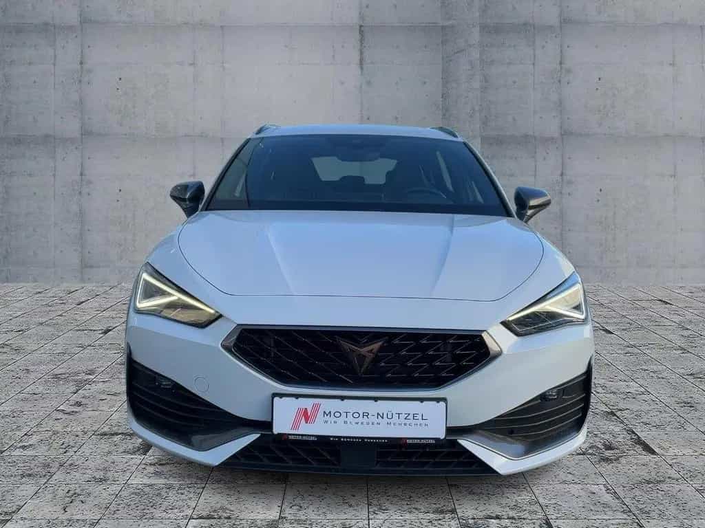 Cupra Leon ST VZ 2.0 TSI 4DRIVE MATRIX+NAVI+AHK+BEATS 11/2023-photo-2