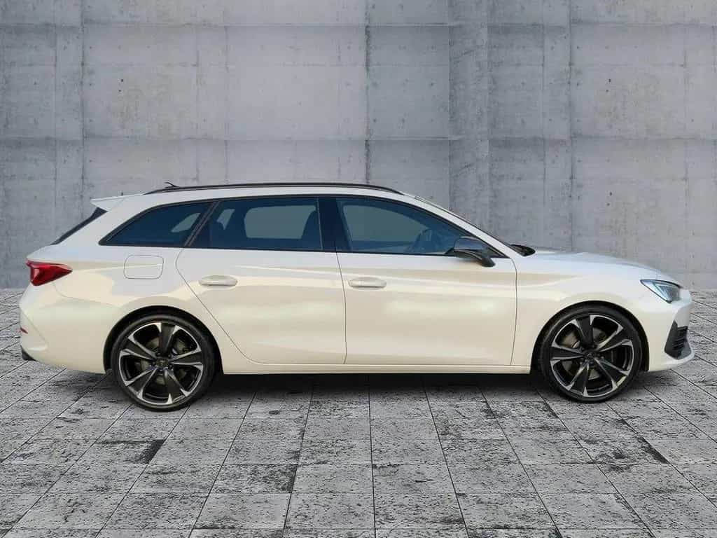 Cupra Leon ST VZ 2.0 TSI 4DRIVE MATRIX+NAVI+AHK+BEATS 11/2023-photo-6