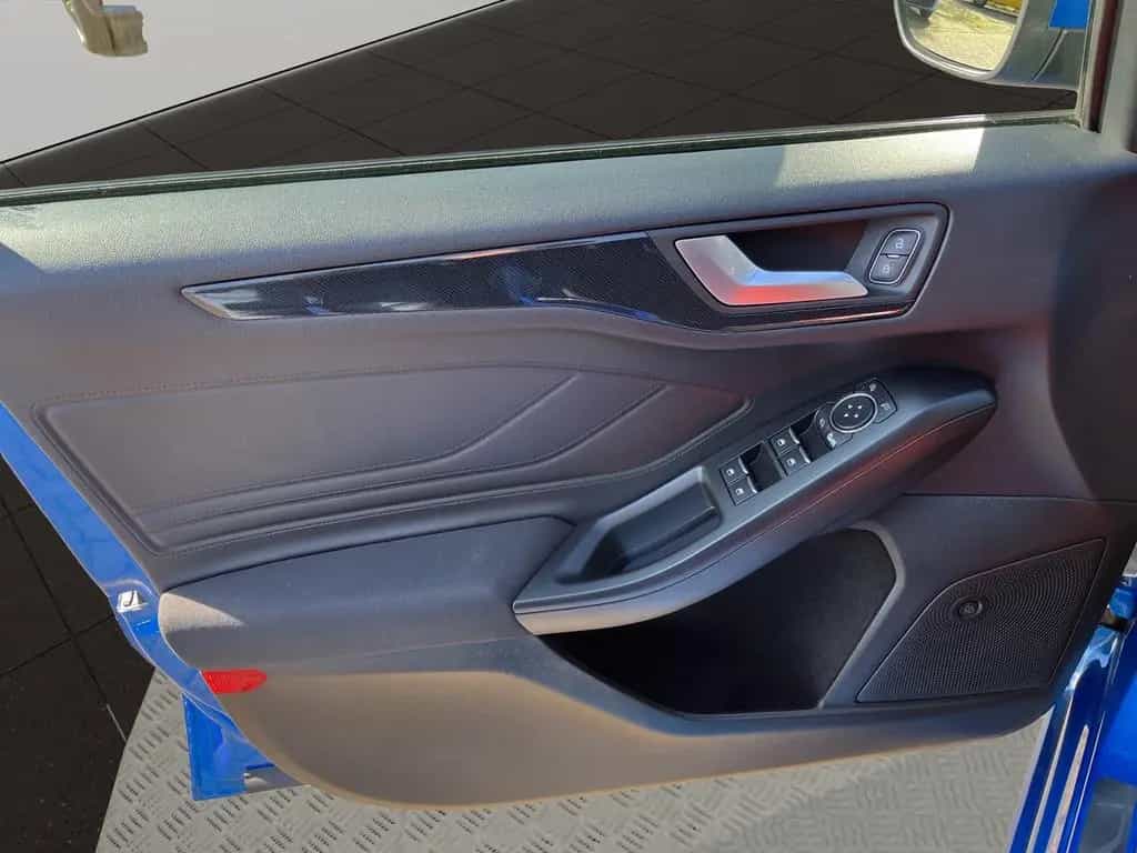 Ford Focus ST-Line 1.5 Ecoboost Navi GRA Sitzheizung 06/2019-photo-15